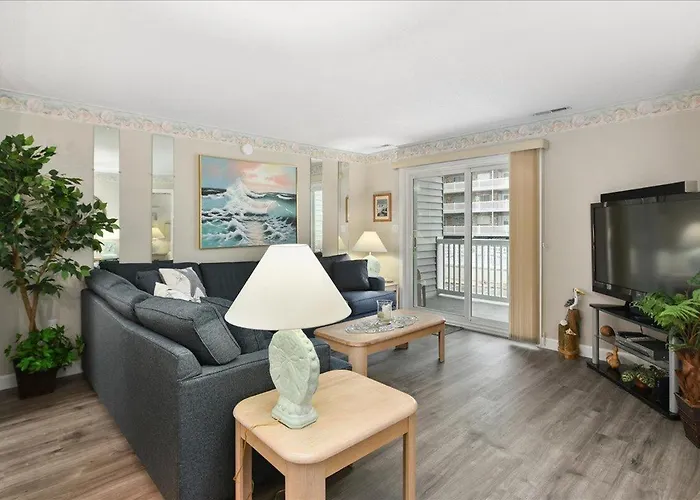 Holiday home Great 2 Bedroom In Tiffanie By The Sea With Outdoor Pool! *