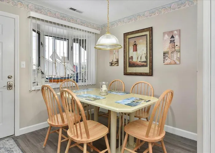 Great 2 Bedroom In Tiffanie By The Sea With Outdoor Pool! * Ocean City