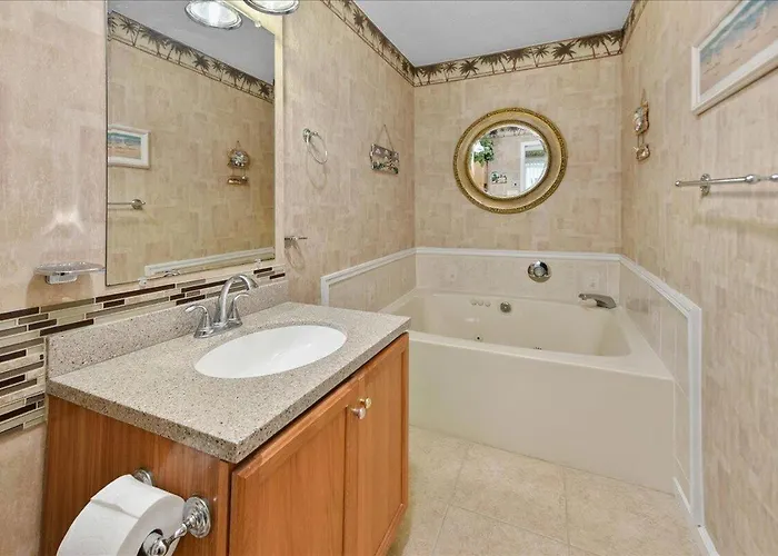 Great 2 Bedroom In Tiffanie By The Sea With Outdoor Pool! Holiday home Ocean City